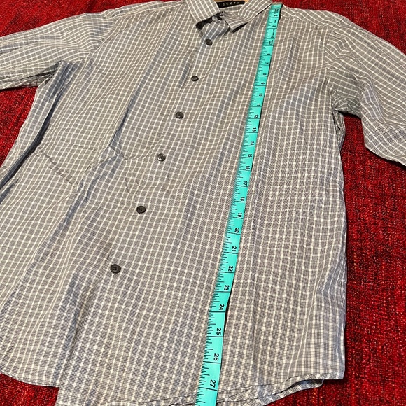 Designer Men's Dress Shirt from Theory Sylvain Checked button down - Picture 4 of 10